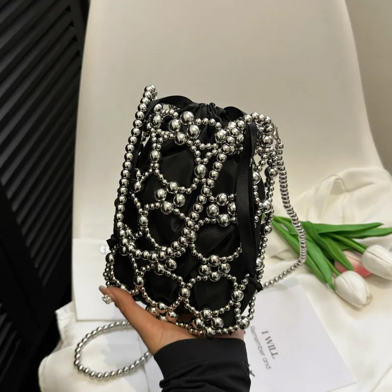 Luxury Bags On Sales - 구슬 장식 흰색 버킷 숄더 및