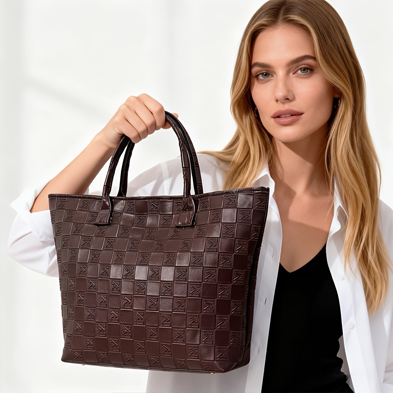 Luxury Quilted Bags - 라이트 럭셔리 딥 브라운 퀼트 패턴