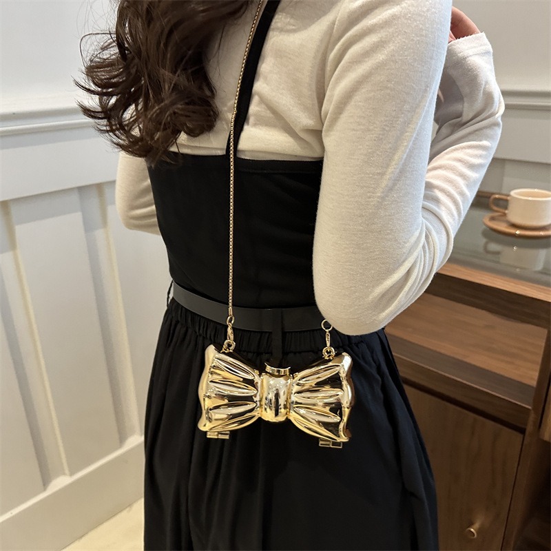 광택 있는 금색 메탈 보우 모양 미니 클러치 백 하드  - Luxury Bags Mini 리뷰 및 가격