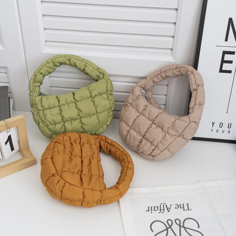 여성 핸드백을위한 패션 누비 이불 어깨 가방 미니 구름 - Luxury Quilted Bags 리뷰 및 가격