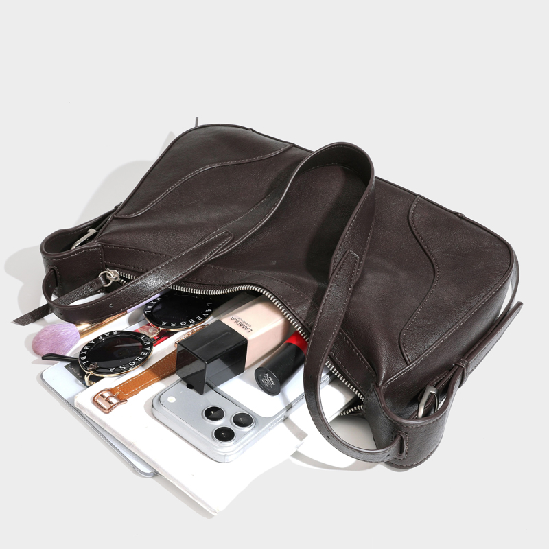영국 스타일 여성을위한 작은 겨드랑이 가방 럭셔리 디자 - Luxury Bags England 리뷰 및 가격