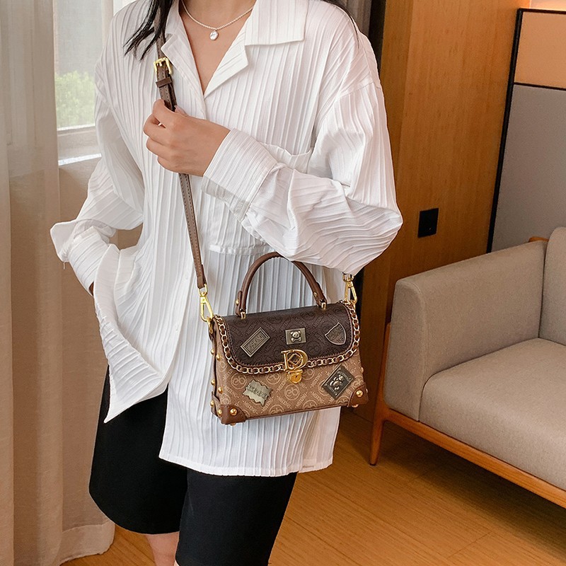고품질 인기 도매 신상 니치 디자인 레트로 럭셔리 배지 - Luxury Bags Sell 리뷰 및 가격