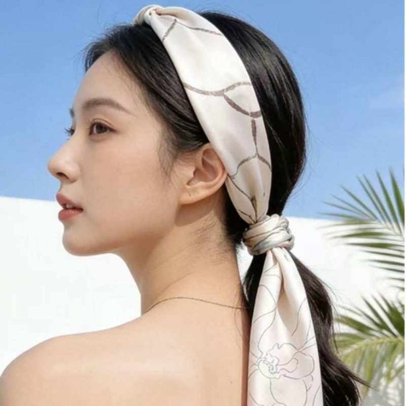 여성 고급 실크 새틴 스퀘어 스카프 우아한 꽃무늬 프린 - Luxury Bags China 리뷰 및 가격
